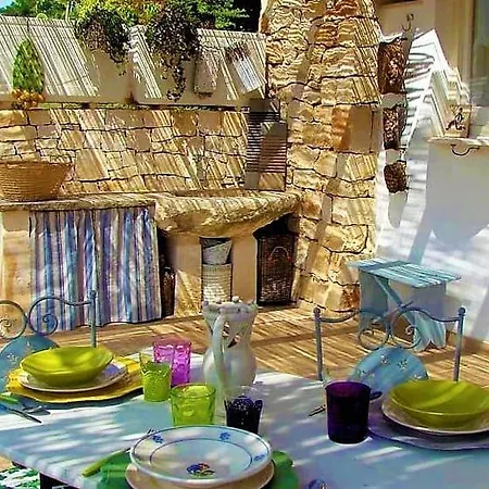 Trulli Fogliarella אוסטוני