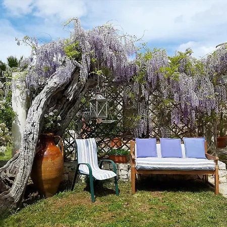 Trulli Fogliarella Country house