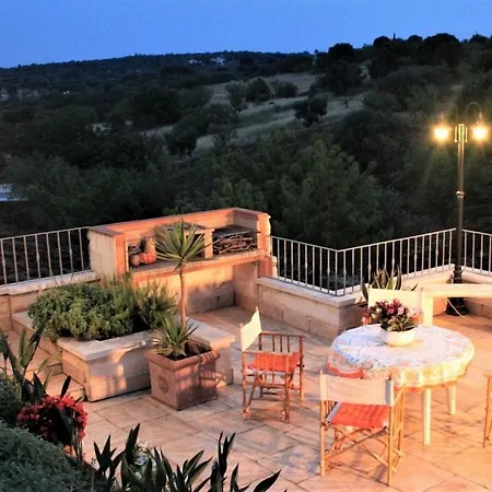 Trulli Fogliarella Country house *