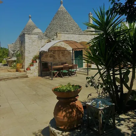 Trulli Fogliarella * Остуни