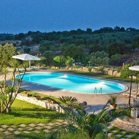 Trulli Fogliarella Летний дом Остуни