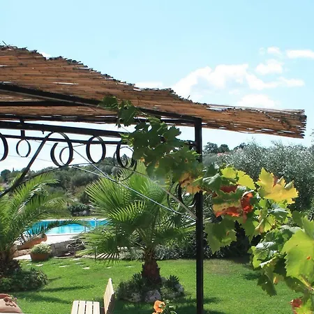 Trulli Fogliarella Летний дом Остуни
