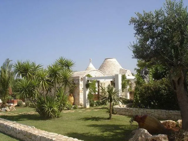 Trulli Fogliarella * Ostuni